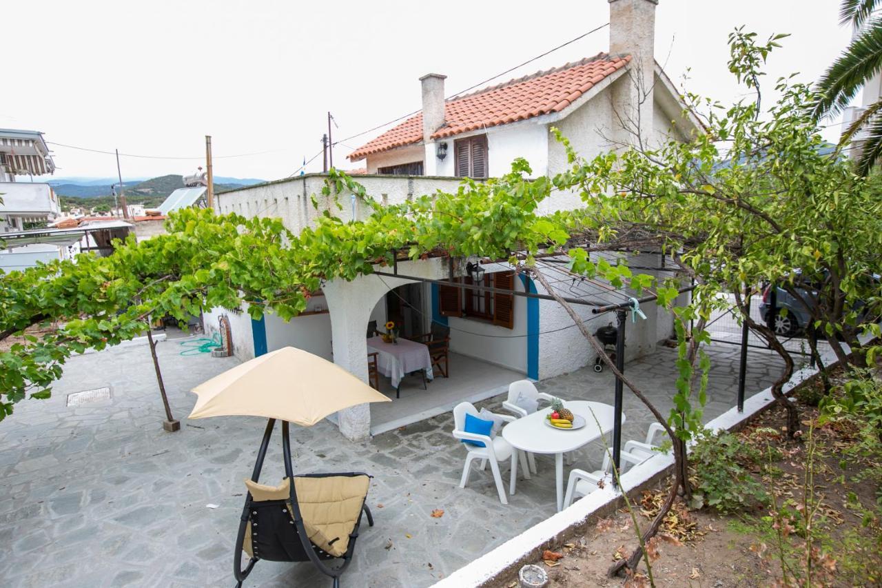 Villa Kouf Nea Iraklitsa Exteriör bild